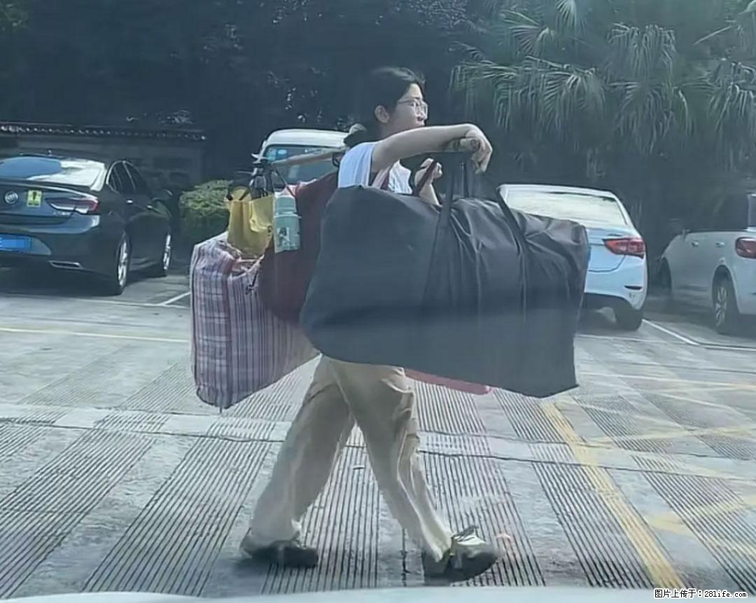 全网追的“扁担女孩”，找了一份暑假工，时薪12元 - 昌吉生活资讯 - 昌吉28生活网 changji.28life.net